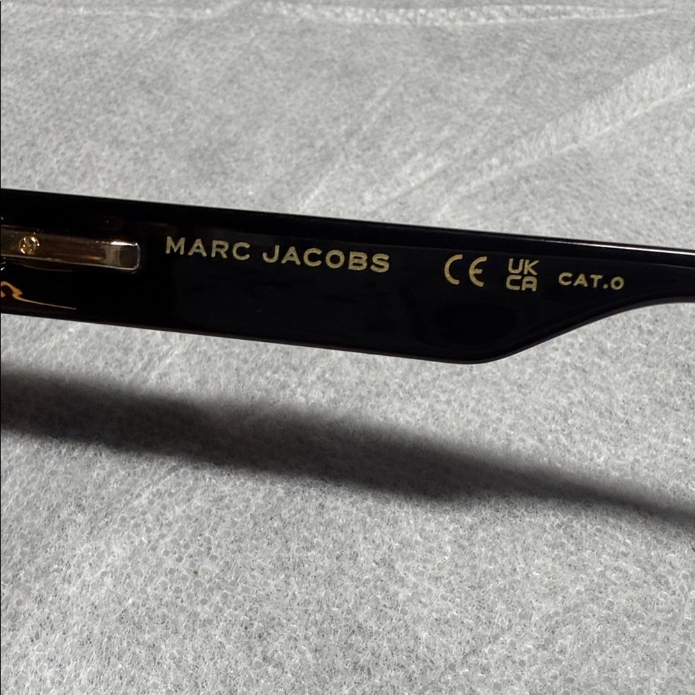 Marc Jacobs Classic Black Sunglasses 2 in 1s - Picture 6 of 8